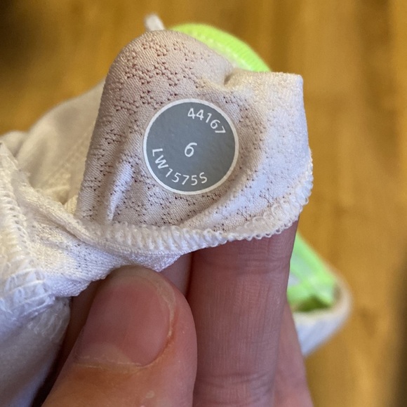 Lime green Lululemon tank. - Picture 4 of 4